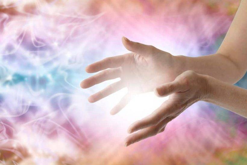 Formation aux principes des soins* énergétiques et initiation au LAHOCHI